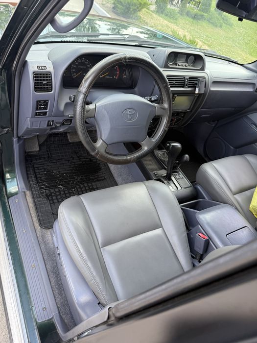 Toyota land cruiser prado 95