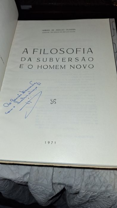 OLIVEIRA HERMES  ARAÚJO  a FILOSOFIA dq Subversão jomem novo