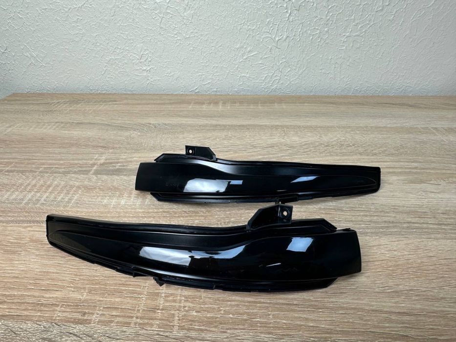 Світлодіодний динамічний поворотник для Mercedes Benz w205/w213/w222