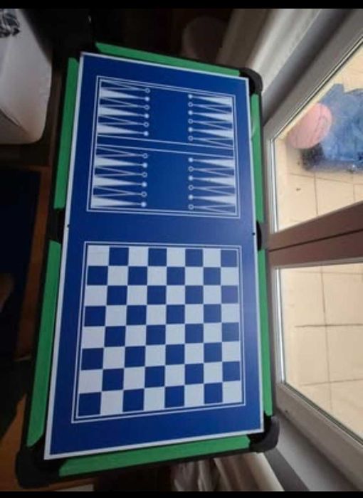 Mesa multijogos para crianças