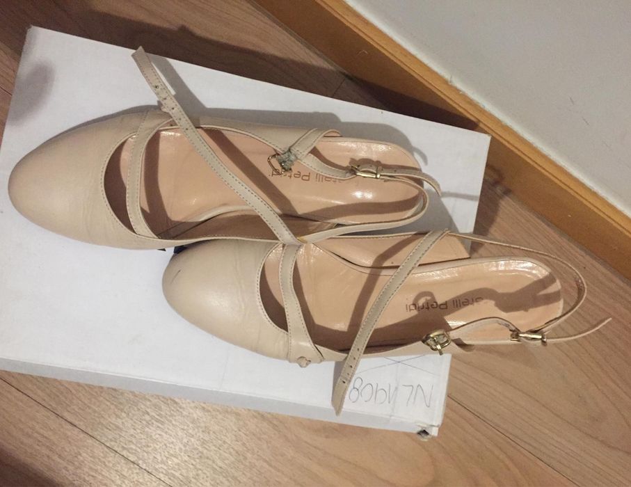 Sapatos (várias marcas) todos tamanho 37