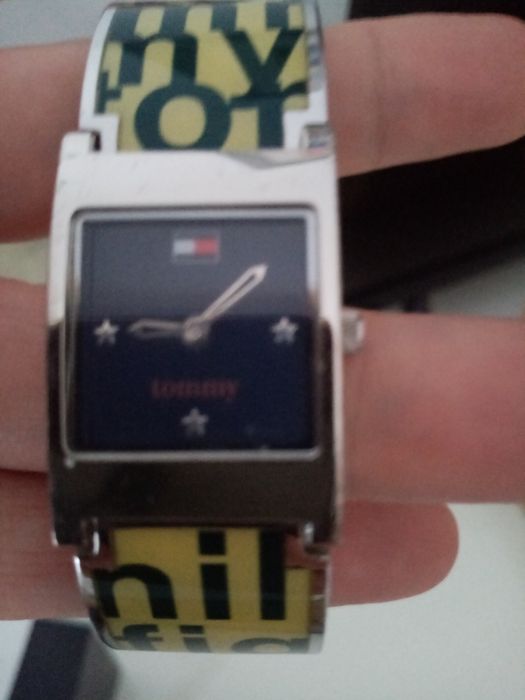 Relógio senhora da Tommy Hilfiger bonito e exclusivo.
