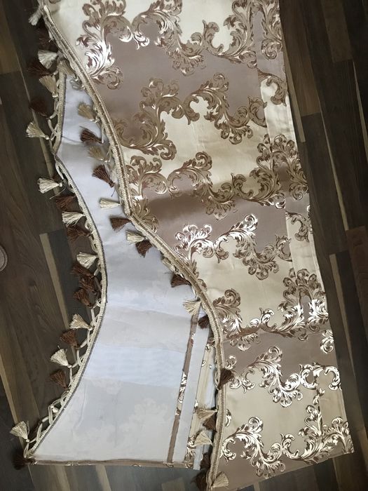 Жёсткий ламбрикен +шторки