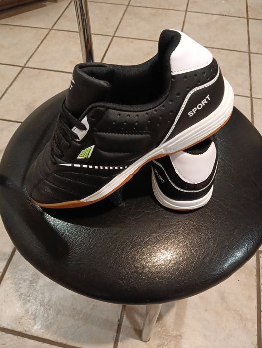 Nowe bez metki rozmiar 37