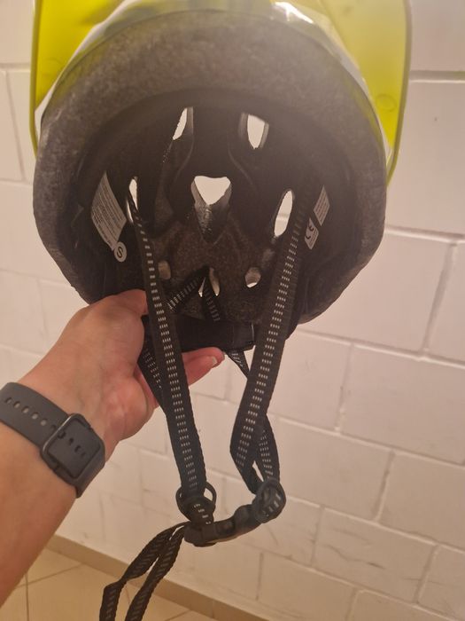 Kask rowerowy stan bdb S, 48-52 regulowany.