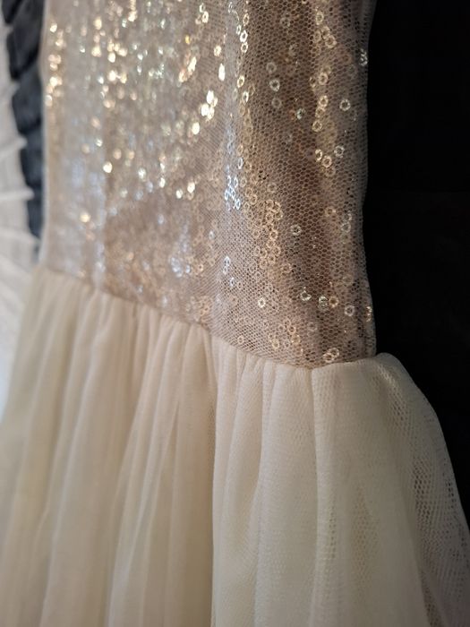 Сукня на дівчинку 116-122 розмір