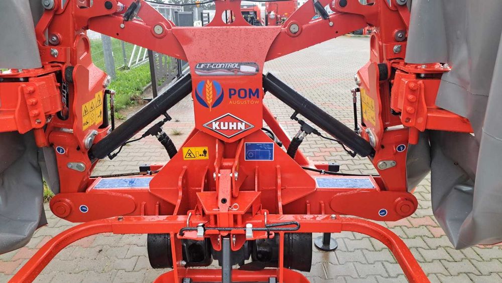 Zestaw Kosiarek KUHN, MOTYL , szer. rob. 8,8 m nie Krone