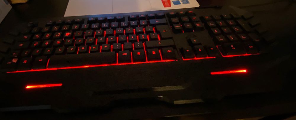 Vendo teclado gaming ozone blade