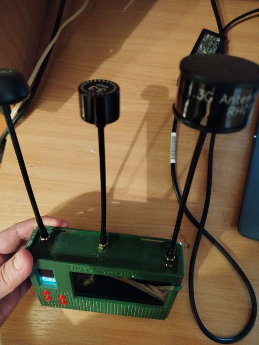 VIDEO HUNTER 3 — тридіапазонний детектор і відеосканер FPV-дронів (1.2