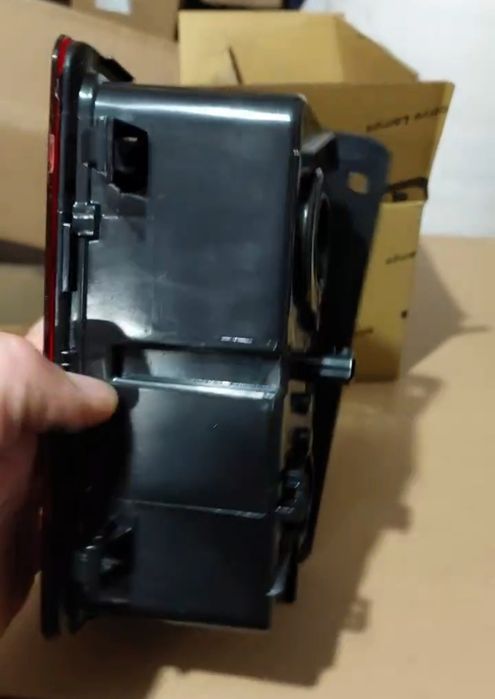 Фонарь заднего хода туманка стоп галогенка Trafic Vivaro Трафик 3