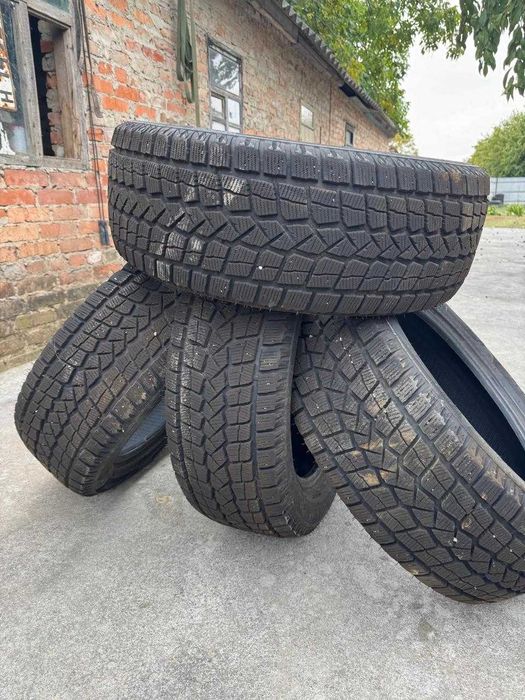 Продам автогуму 245/55/19 Atlender 2023