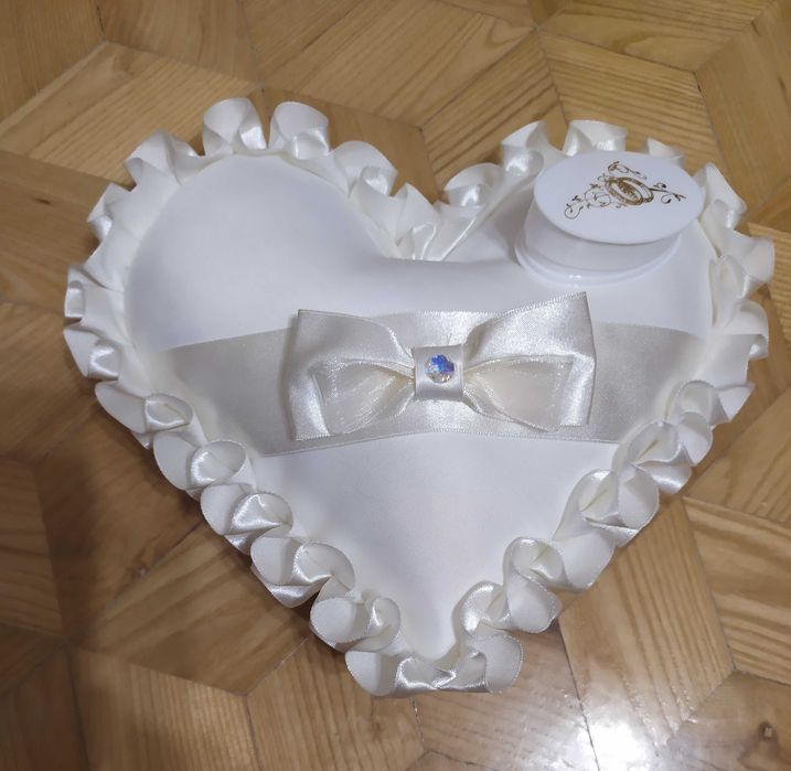 elegancka poduszeczka na obrączki