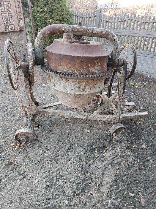 Betoniarka, mieszalnik do betonu