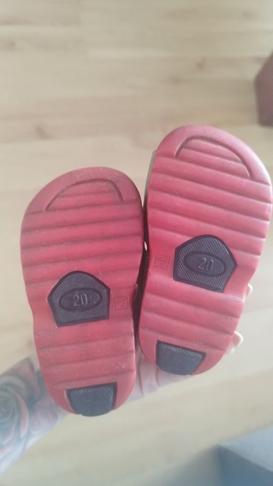 Sandały dla chłopca 20