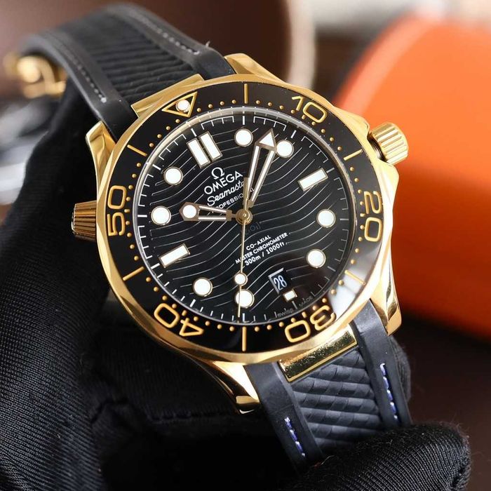 Годинник автоматичний  Omega Seamaster Diver 300M 42 mm watch Sedna Ref. 210.62.42.20.03.002