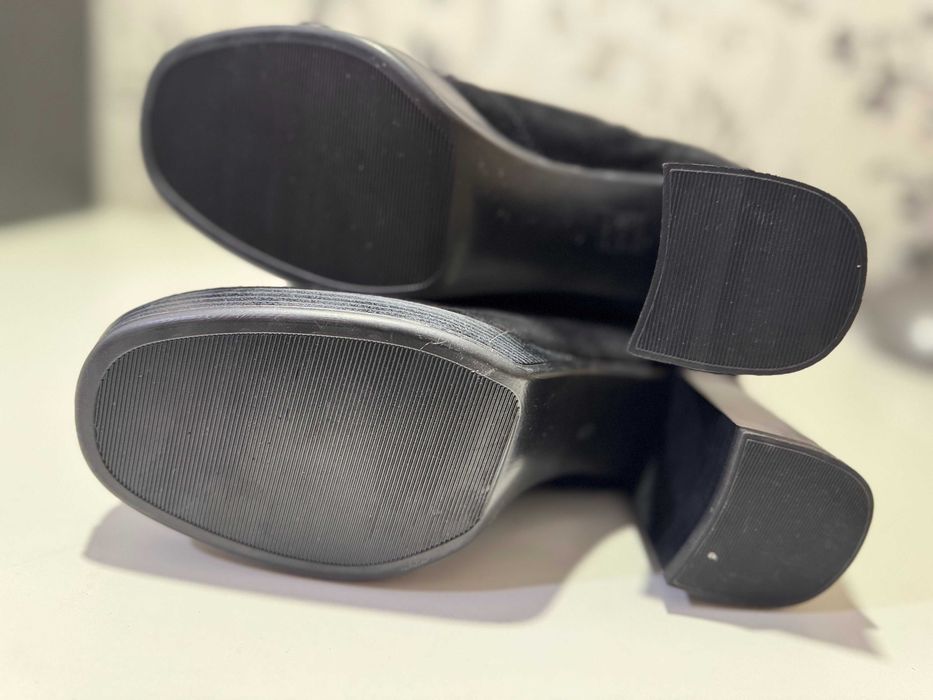 Чоботи жіночі замшеві BullBoxer, 40р