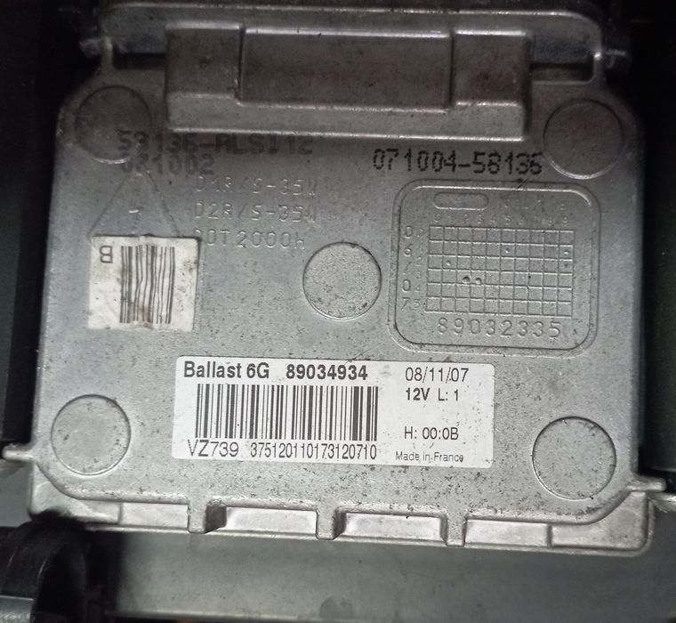 Optica Direita Renault Laguna III 2008 Ref. 260100035R / 89901837 / 89034934