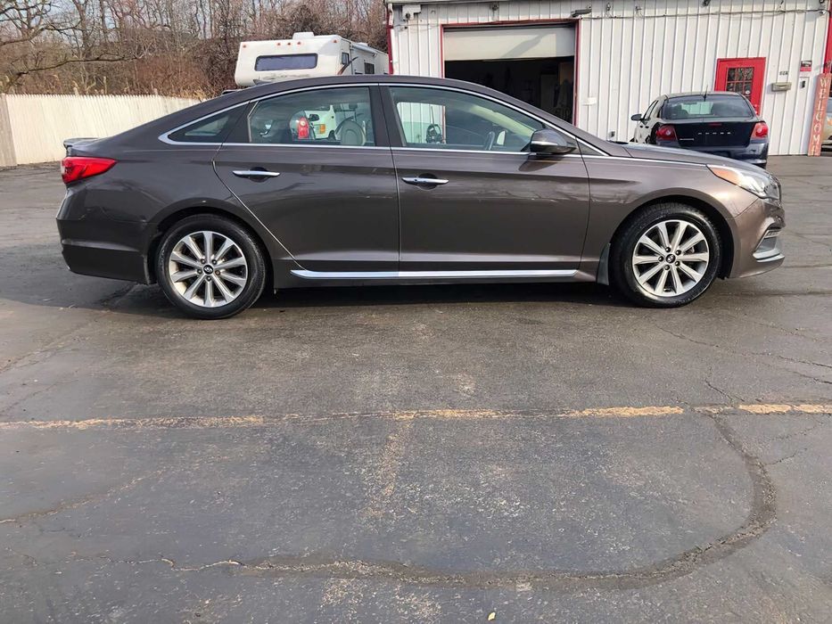 Hyundai Sonata Sport      2017