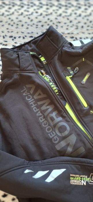 Куртка чоловіча  розм.XL.Geographical Norway(софтшел)