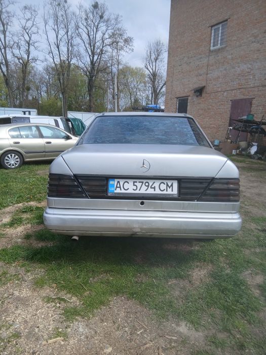 W124 Mercedes 2.3 Мерседес