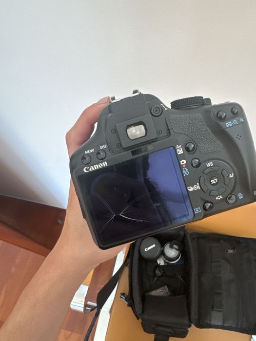 Canon 500D + 1 objectiva
