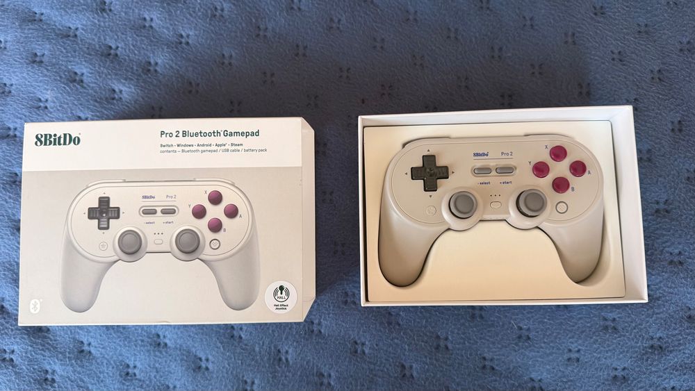 8 Bit Do Pro 2 Bluetooth Gamepad - COMO NOVO