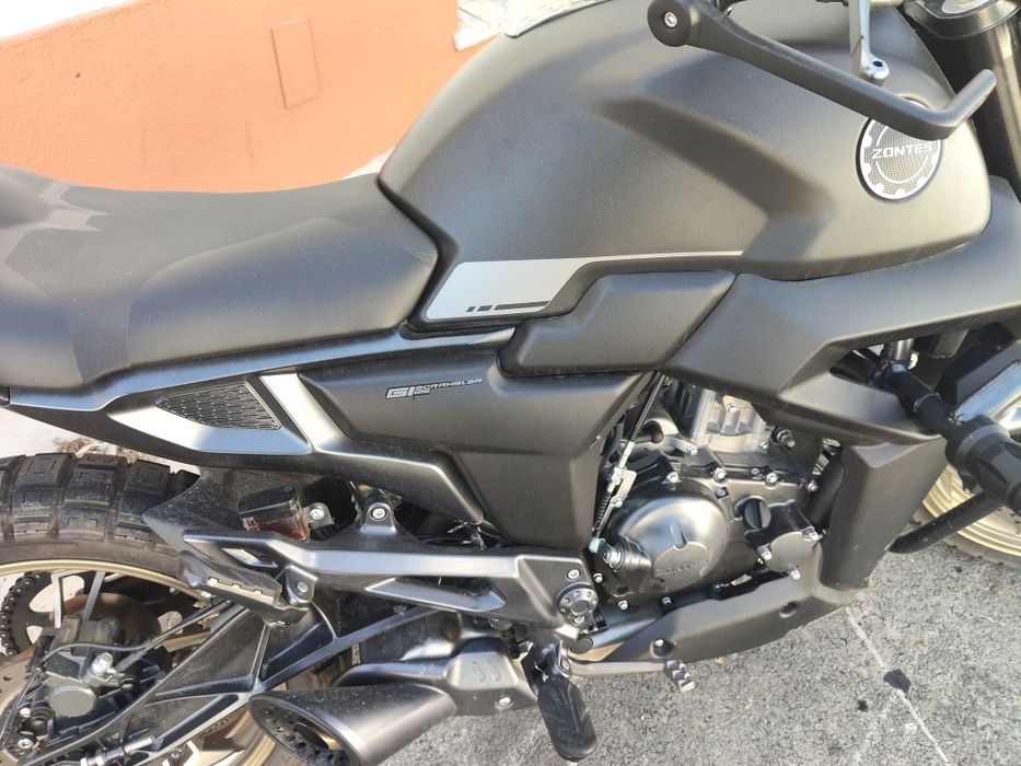 Vendo zontes 125 com revisão feita... Com 2000 KMS