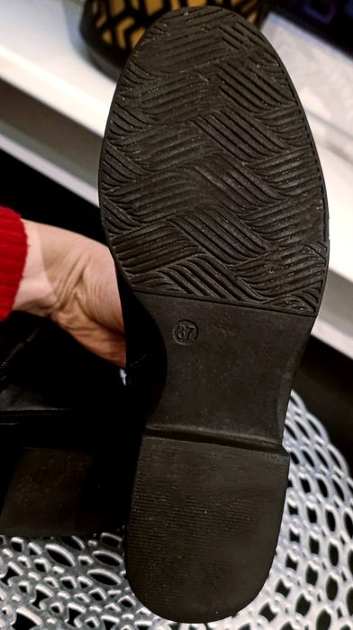 Botki czarne płaskie damskie Graceland z paseczkami