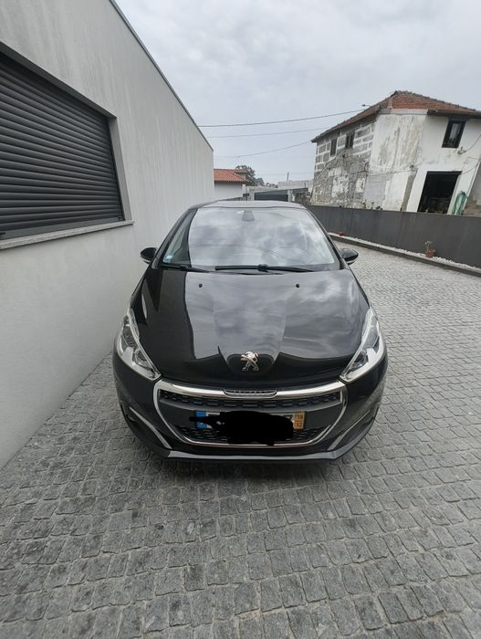 Peugeot 208 1.2 signature