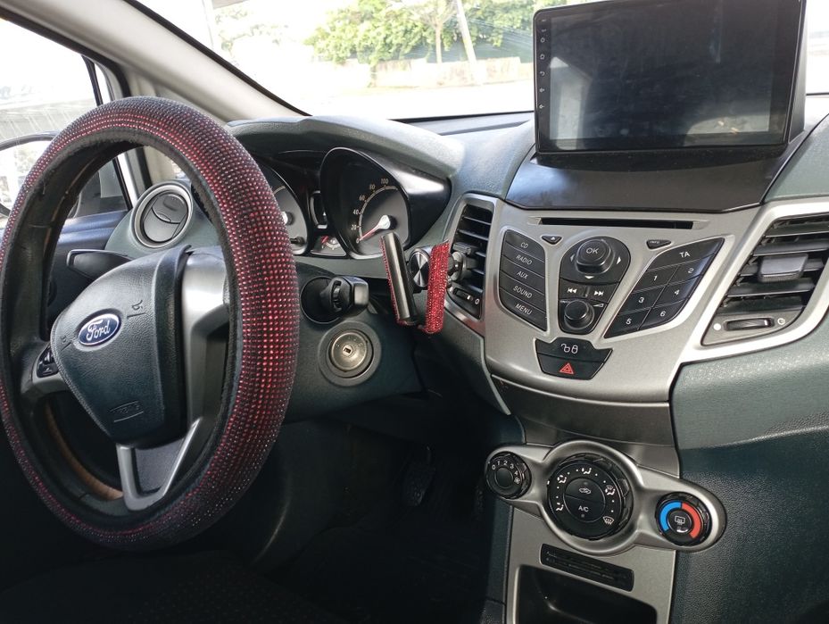 Ford Fiesta 1.4 gasóleo 2009