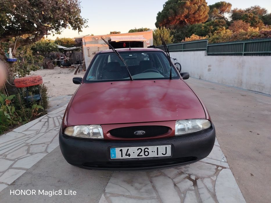 Venda de carro em muito bom estado.