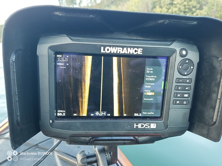 Sonda Lowrance HDS Carbon 7" + Total Scan
