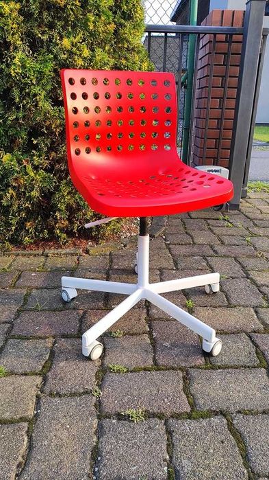 fotel młodzieżowy na kółkach IKEA idealny stan
