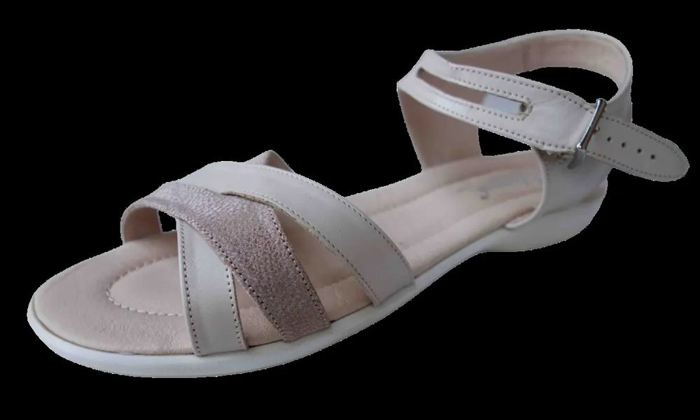 BnW Skórzane beżowe sandały Filipczyk na szeroką stopę