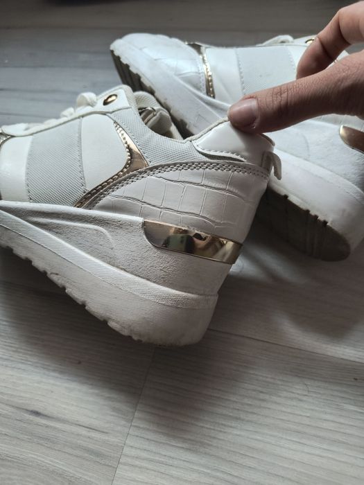 Buty adidasy na koturnie sneakersy