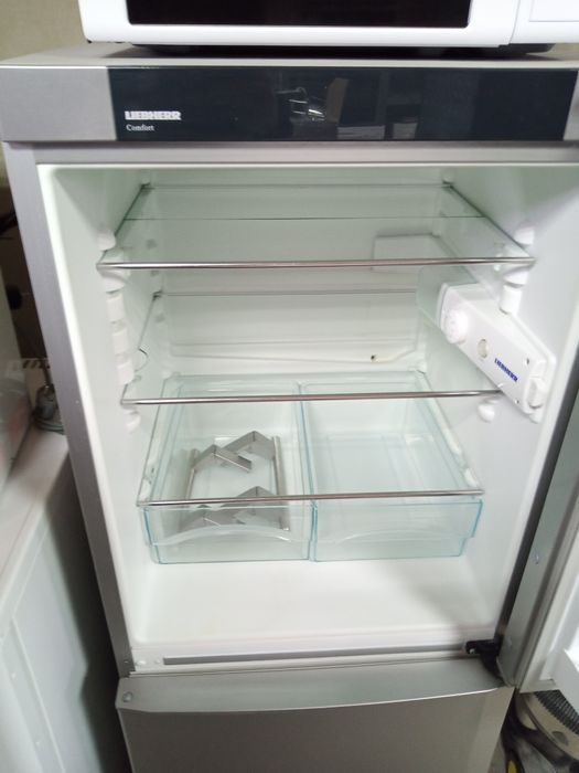 Liebxer холодильник 1.30 см висоти