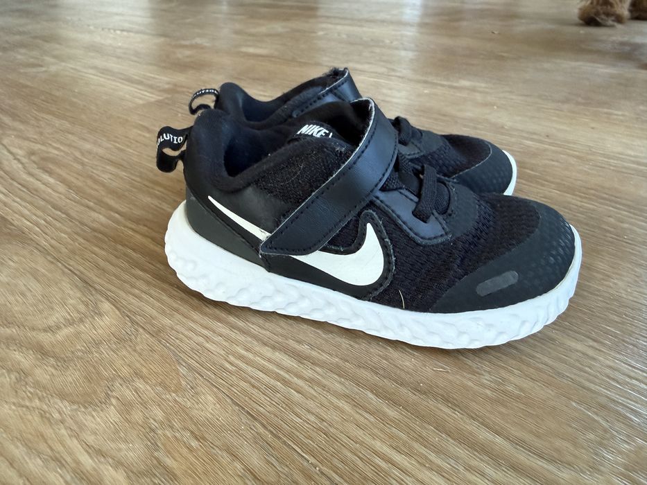Buty dziecięce Nike Revolution