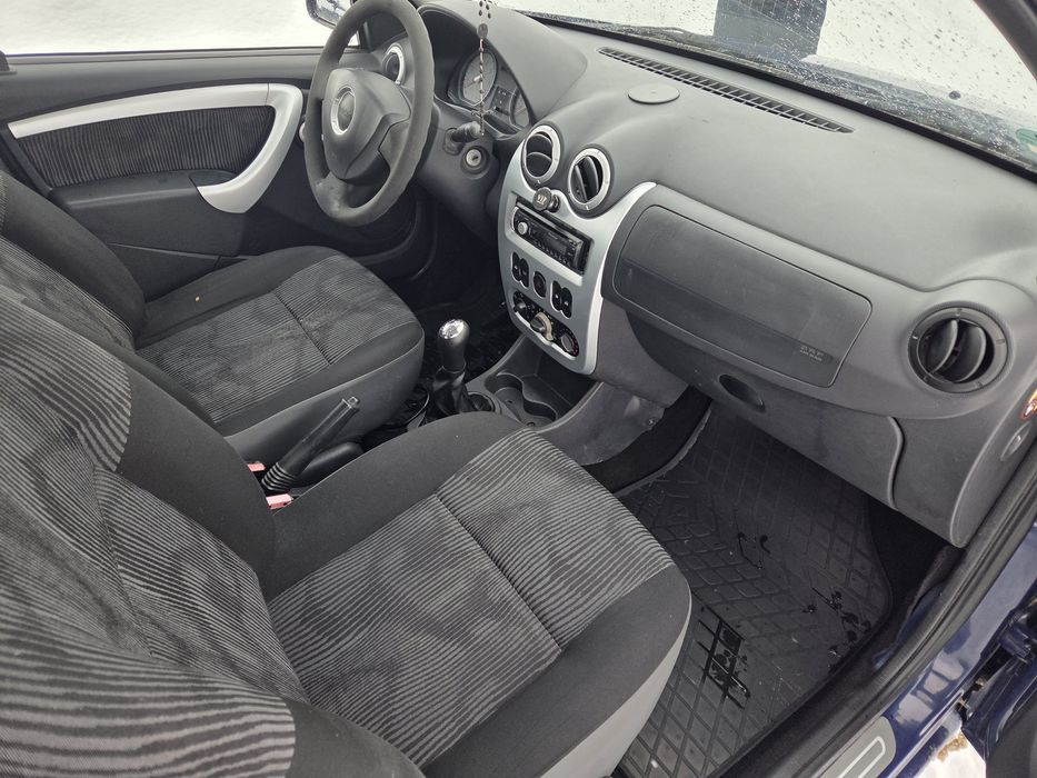 Dacia Sahbero 2009 Рік