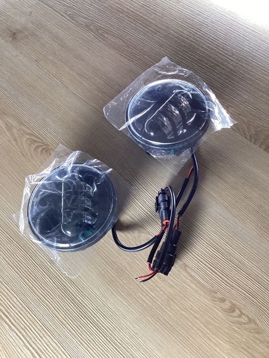 Farol Auxiliar LED Redondo para Moto – Par Novo