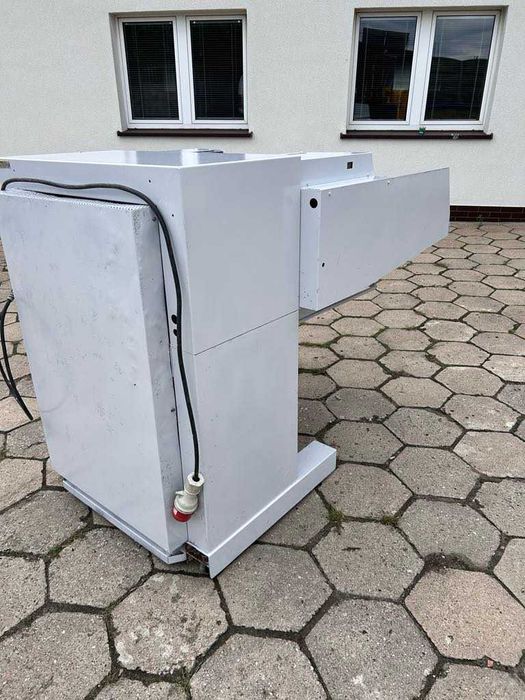 Niszczarka przemysłowa do papieru, dokumentów, teczek, kartonu itp.