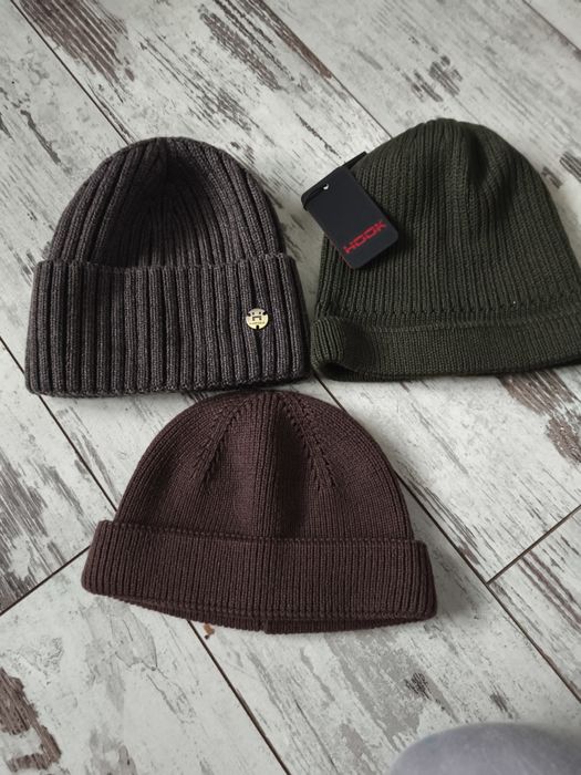 Короткі шапки біні, докер