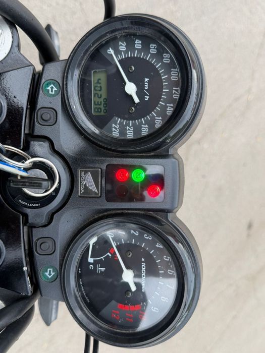 Продам мотоцикл HONDA CBF500