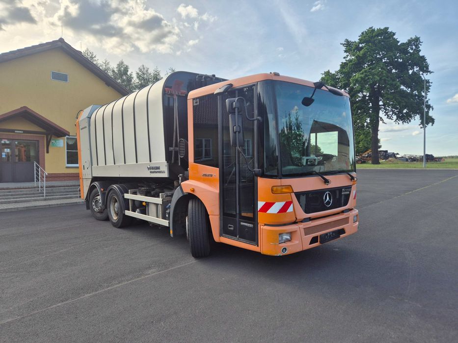 Śmieciarka Mercedes-Benz Econic śmieciarka waga