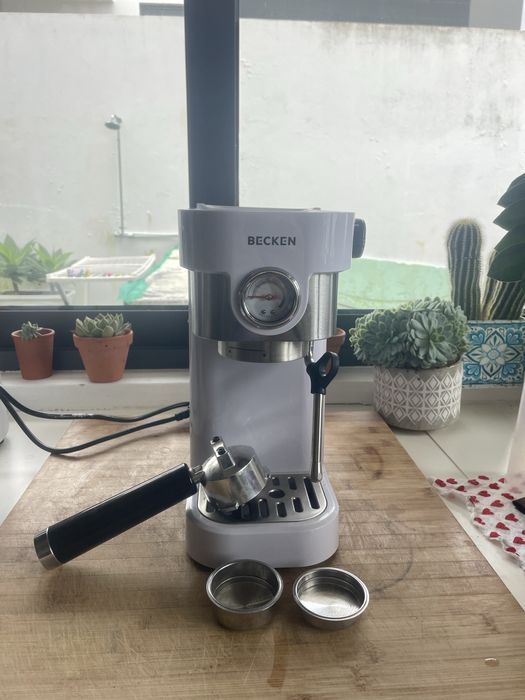 Máquina de Café de manipulo semi nova