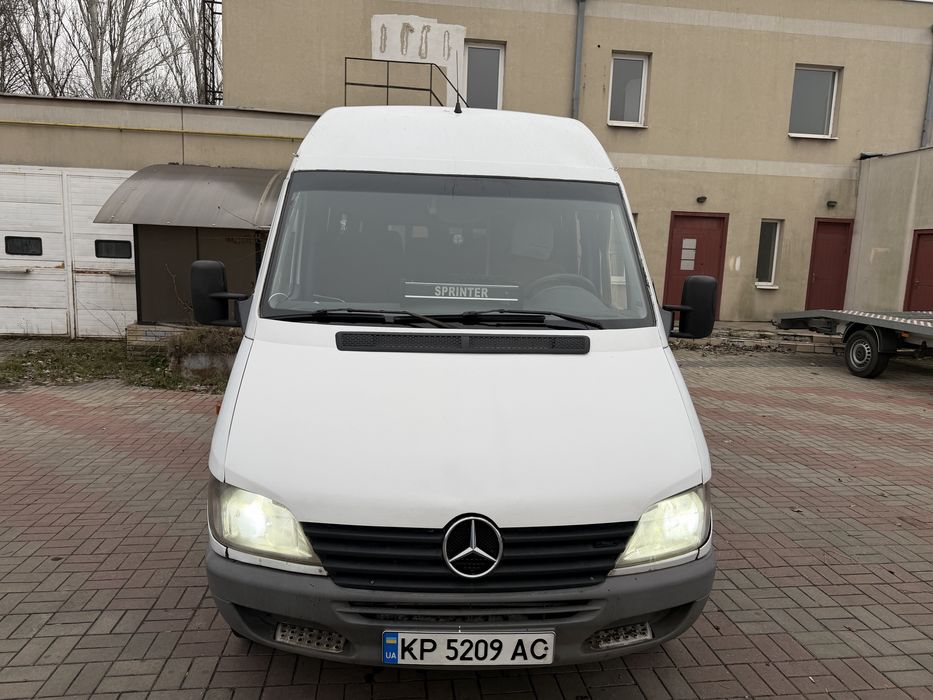 Продам Мерседес Спринтер 2.7