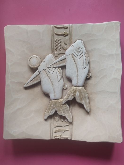 Znak zodiaku płaskorzeźba gipsowe RYBY, SKORPION