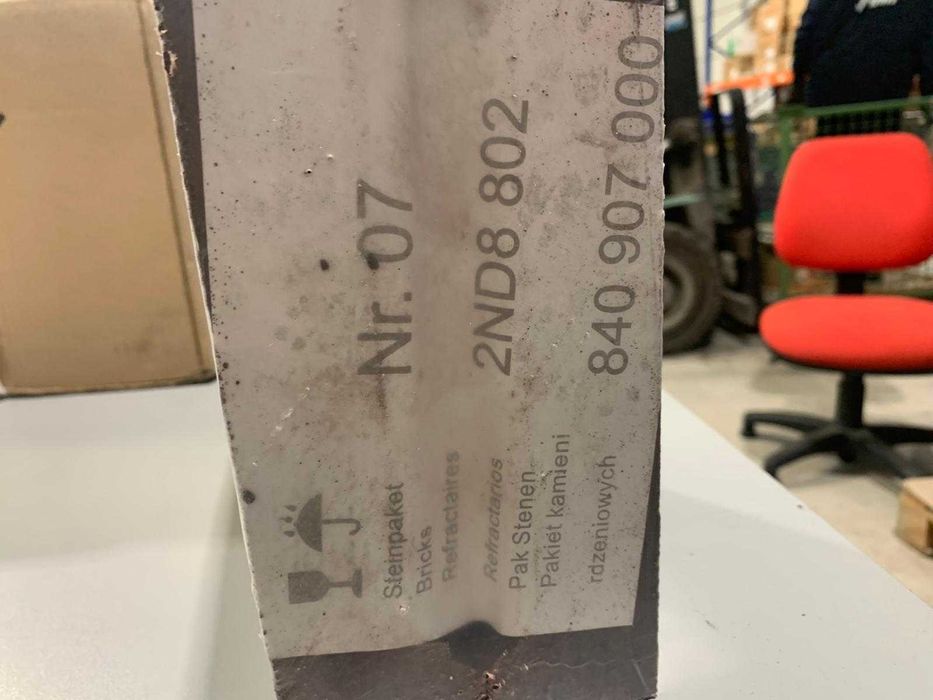 Tijolo de acumulação térmica – modelo grande com furo central