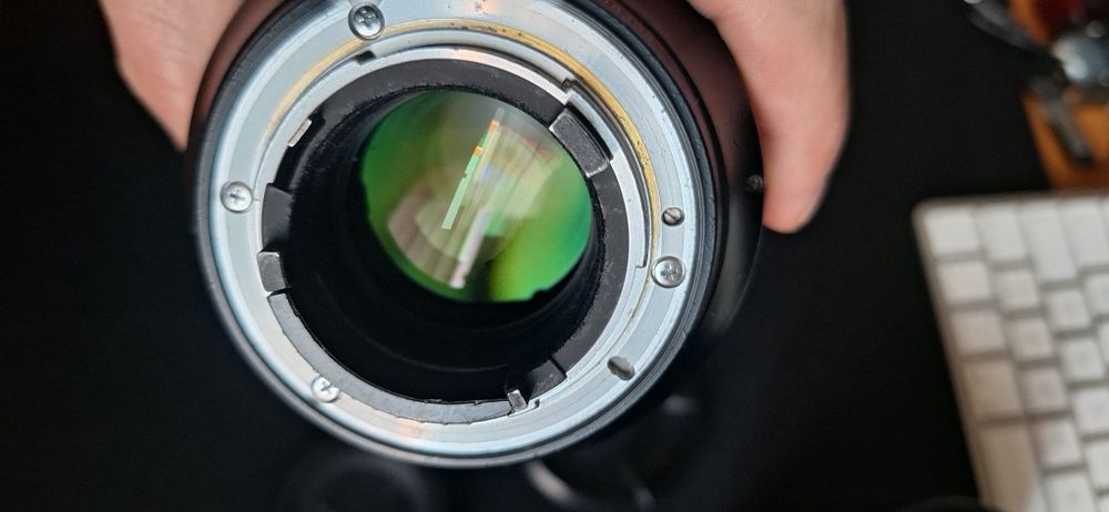 Lente Nikoor AF-S MICRO NIKKOR 105mm 1:2.8G ED
VR