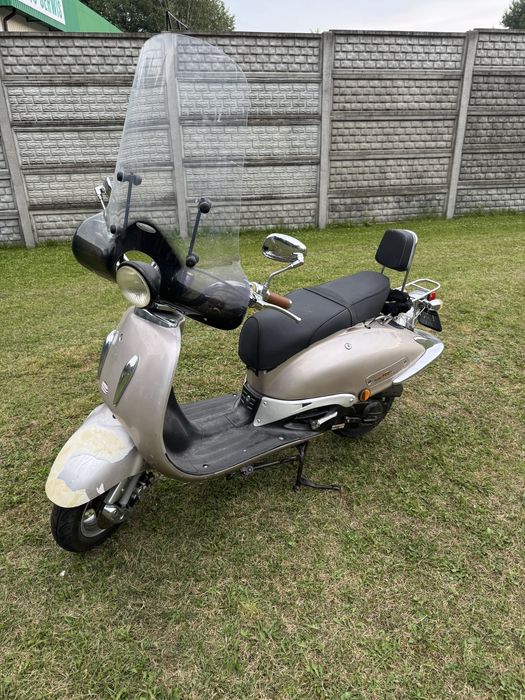 Skuter retro sprawny sprowadzony