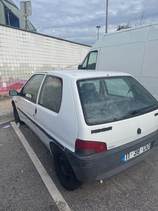 Peugeot 106 Kid 1.0 gasolina 1994 foto 4